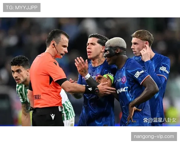 切尔西依赖年轻球员表现波动：阵容结构问题对赛季走势形成制约